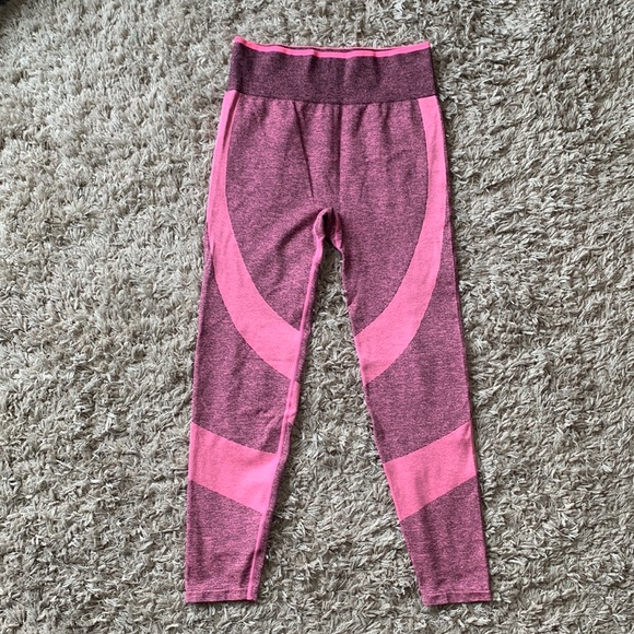 VS PINK Seamless Leggings Pink & Green (2) - Picture 2 of 15